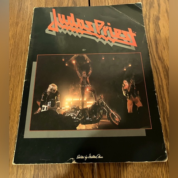 Judas Priest 1982 Rare Sheet Music Book 104 pages - Picture 1 of 11